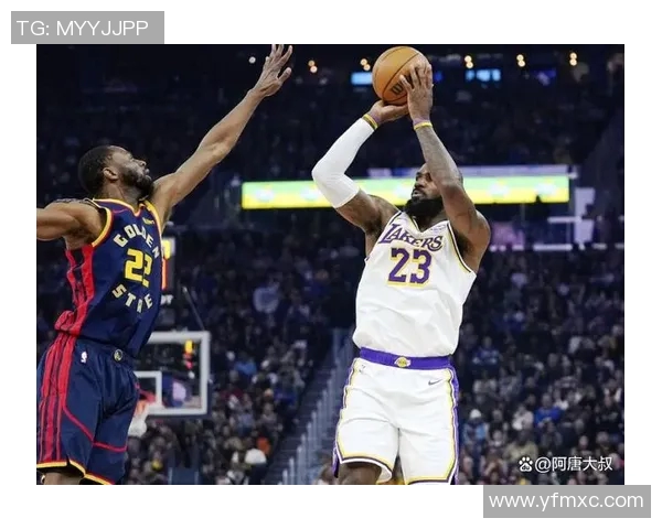 2011年湖人对阵勇士的经典对决回顾与精彩瞬间分析