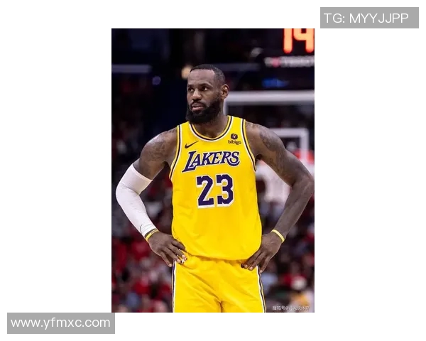 詹姆斯:篮球之王的传奇旅程与不屈精神的启示 詹姆斯:篮球之王的传奇旅程与不屈精神的启示