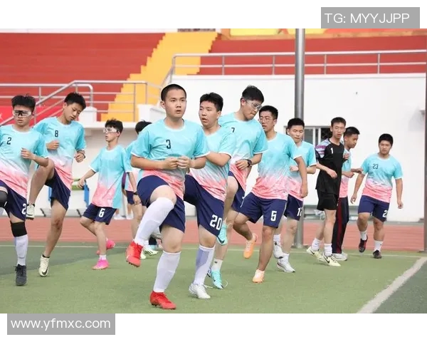 一中二中足球比赛精彩直播全程回顾与精彩瞬间分享